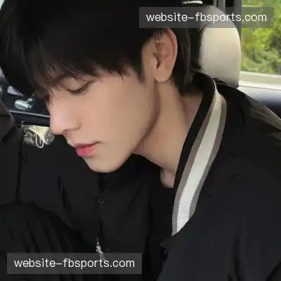 崔菲